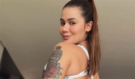 cintia cosio desnuda|Cintia Cossio se quitó la ropa y mostró de más